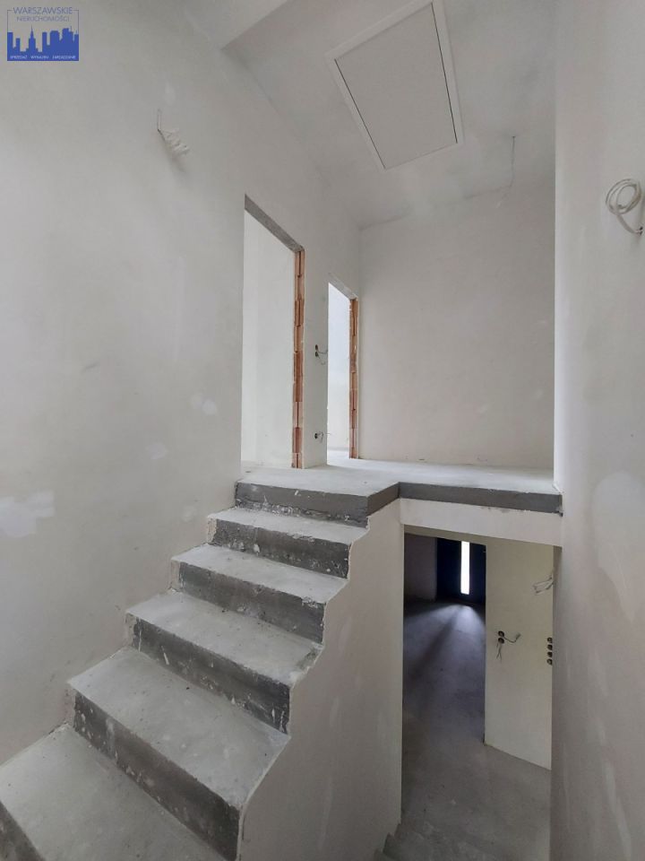 dom wolnostojący, 6 pokoi Borowina. Zdjęcie 11