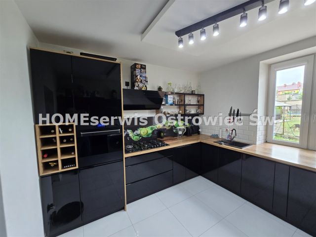 kamienica Ostrowiec Świętokrzyski Centrum, ul. Sławomira Czerwińskiego. Zdjęcie 4