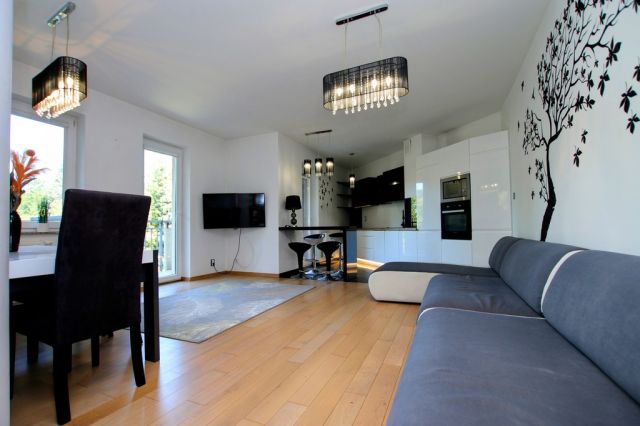 Mieszkanie 4-pokojowe Rzeszów, ul. Mieczysławy Ćwiklińskiej. Zdjęcie 1