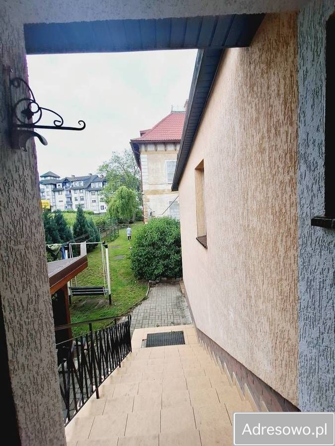 dom wolnostojący, 7 pokoi Bogatynia. Zdjęcie 3