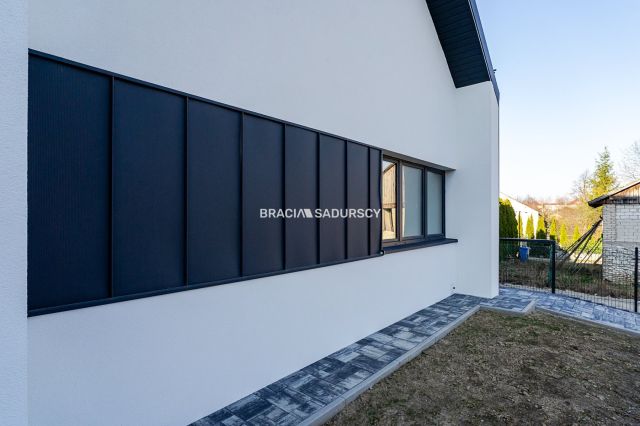 dom wolnostojący, 5 pokoi Bębło. Zdjęcie 39