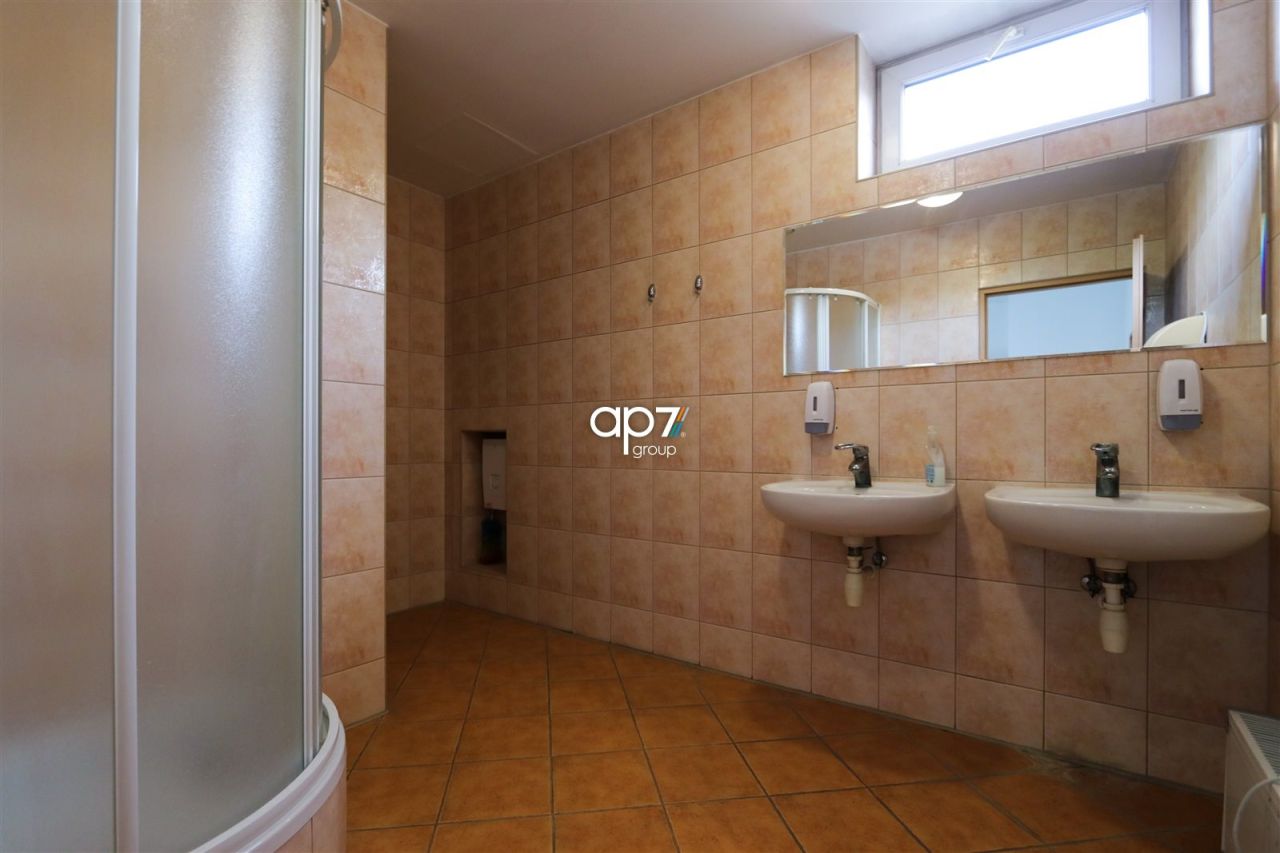 Lokal Kraków Nowa Huta, ul. Kocmyrzowska. Zdjęcie 15