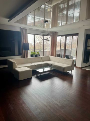 Mieszkanie 3-pokojowe Gliwice Śródmieście, ul. Bałtycka. Zdjęcie 1