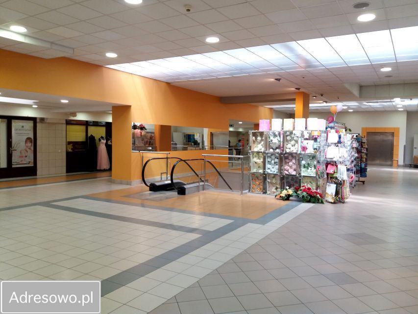 Lokal Rzeszów Nowe Miasto, al. Tadeusza Rejtana. Zdjęcie 2