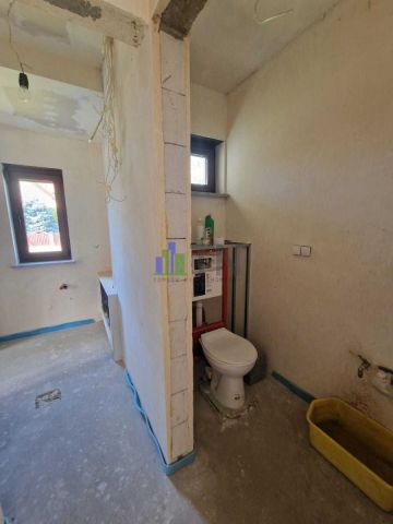 dom, 5 pokoi Chrząstawa Wielka. Zdjęcie 10