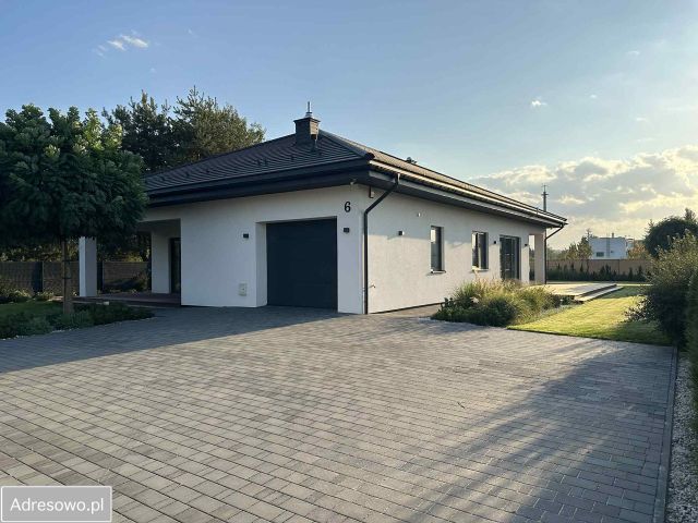 dom wolnostojący, 3 pokoje Nowiny. Zdjęcie 1