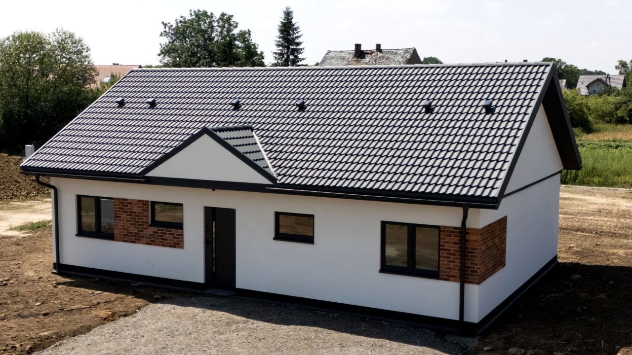 dom wolnostojący, 4 pokoje Zastruże. Zdjęcie 2