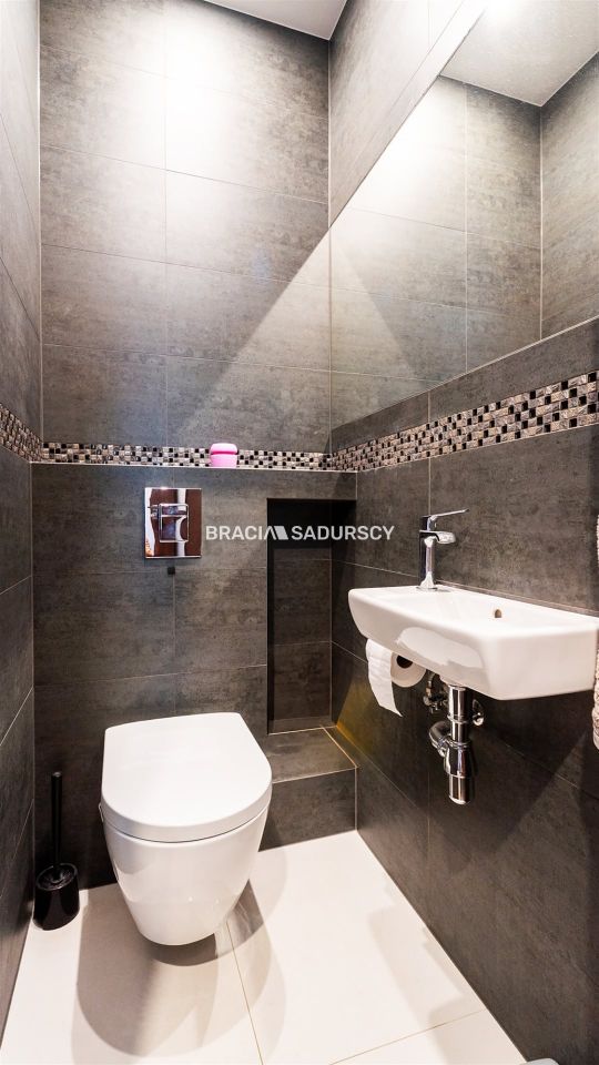 Mieszkanie 4-pokojowe Tomaszowice, ul. Kolberga. Zdjęcie 9