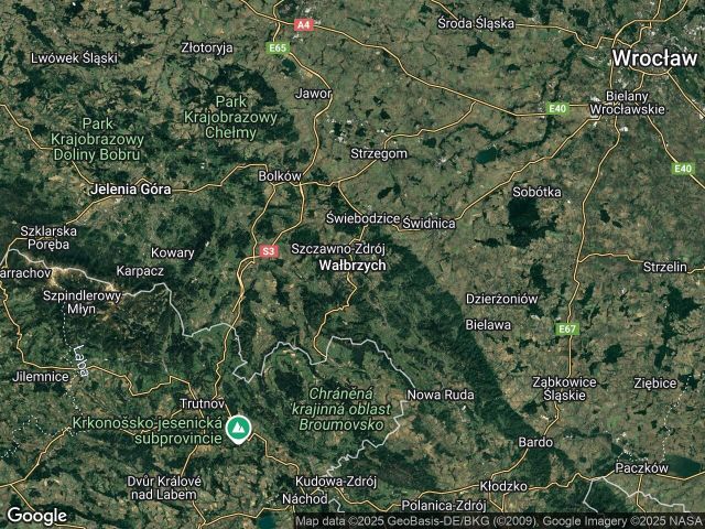 Mieszkanie 3-pokojowe Wałbrzych Biały Kamień. Zdjęcie 1