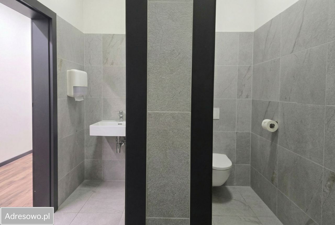 Hala/magazyn Lubań. Zdjęcie 8