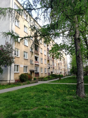 Mieszkanie 3-pokojowe Radom Osiedle XV-lecia, ul. gen. Józefa Bema. Zdjęcie 1