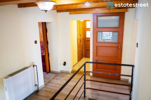 dom wolnostojący, 10 pokoi Piekary Śląskie Centrum, ul. Franciszka Żwirki. Zdjęcie 12