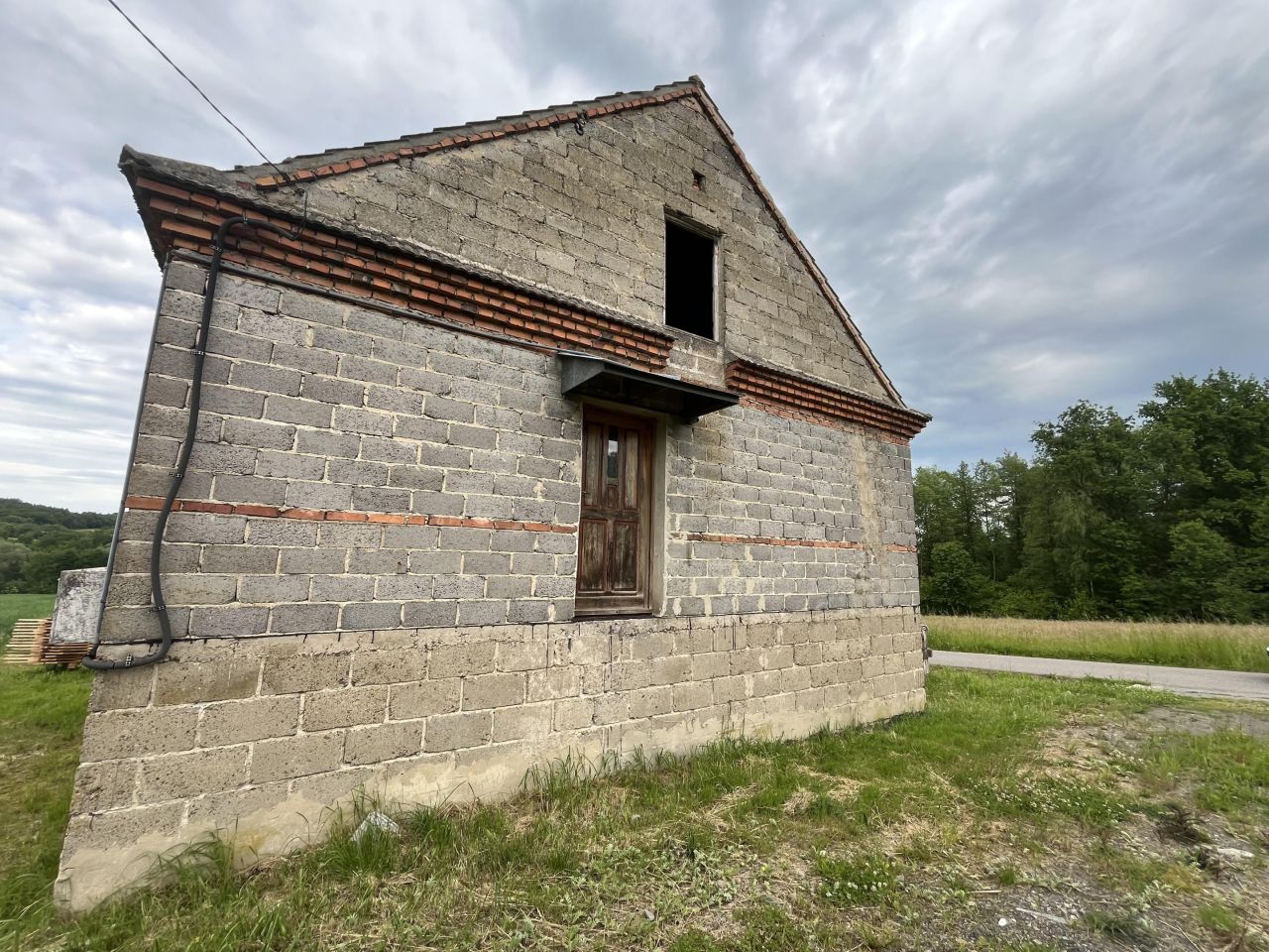 dom wolnostojący, 4 pokoje Grajów. Zdjęcie 5