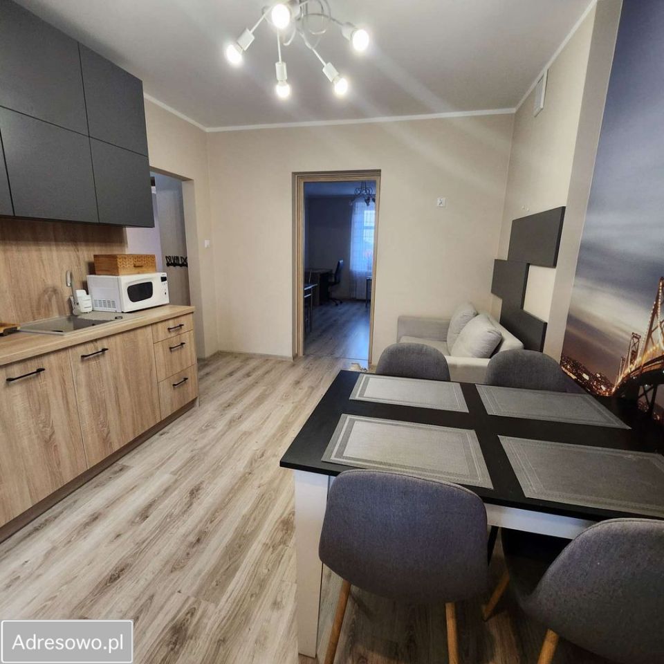 Mieszkanie 3-pokojowe Legnica. Zdjęcie 6