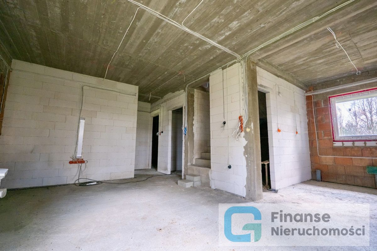 dom wolnostojący, 4 pokoje Lisna. Zdjęcie 5