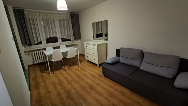 Mieszkanie 3-pokojowe Warszawa Ochota, ul. Karola Dickensa. Zdjęcie 1
