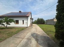 dom wolnostojący, 4 pokoje Płock. Zdjęcie 1