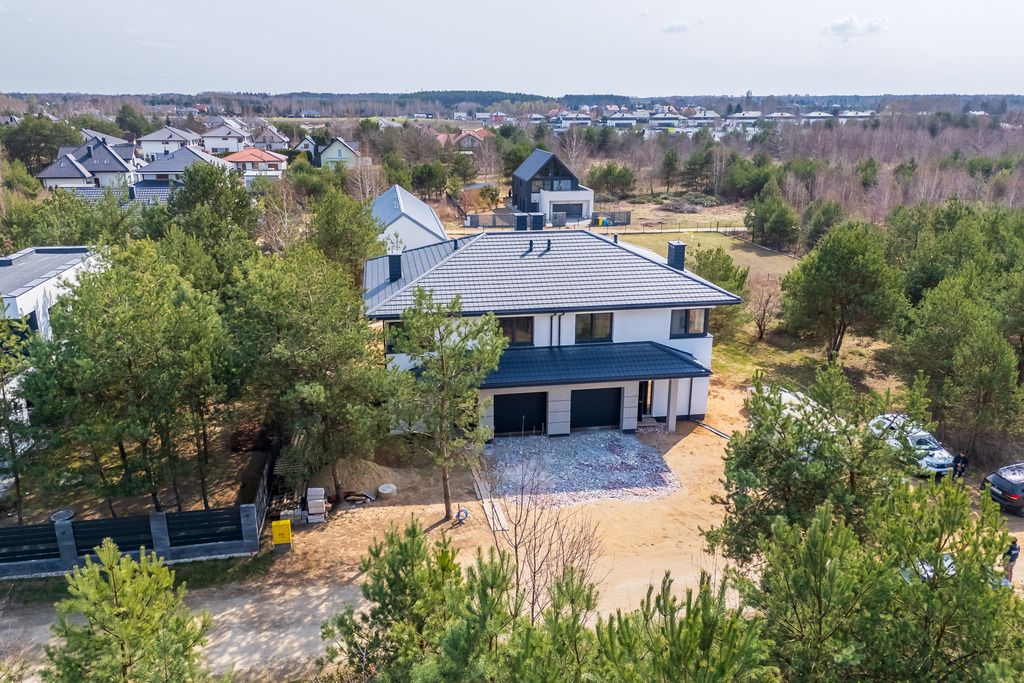 bliźniak, 5 pokoi Dosin. Zdjęcie 14