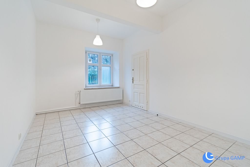 Biuro Kraków Półwsie Zwierzynieckie, ul. Władysława Syrokomli. Zdjęcie 5