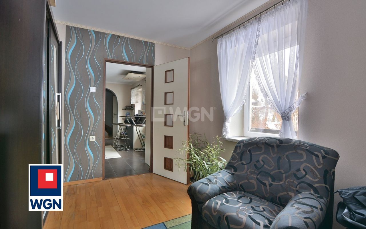 dom wolnostojący, 7 pokoi Chruściel. Zdjęcie 8