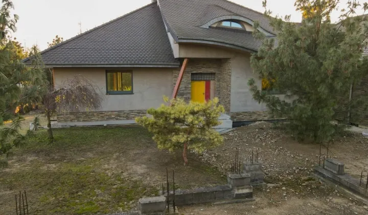 dom wolnostojący, 5 pokoi Gogolin, ul. Jasna