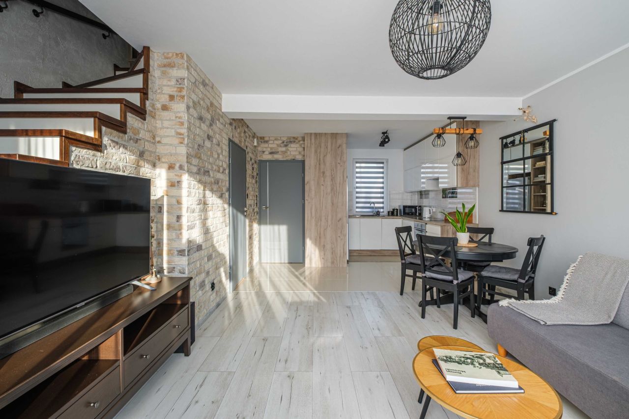 Mieszkanie 3-pokojowe Dębogórze, ul. Sezamkowa