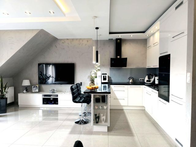 Mieszkanie 4-pokojowe Radunica, ul. Brzozowa. Zdjęcie 3