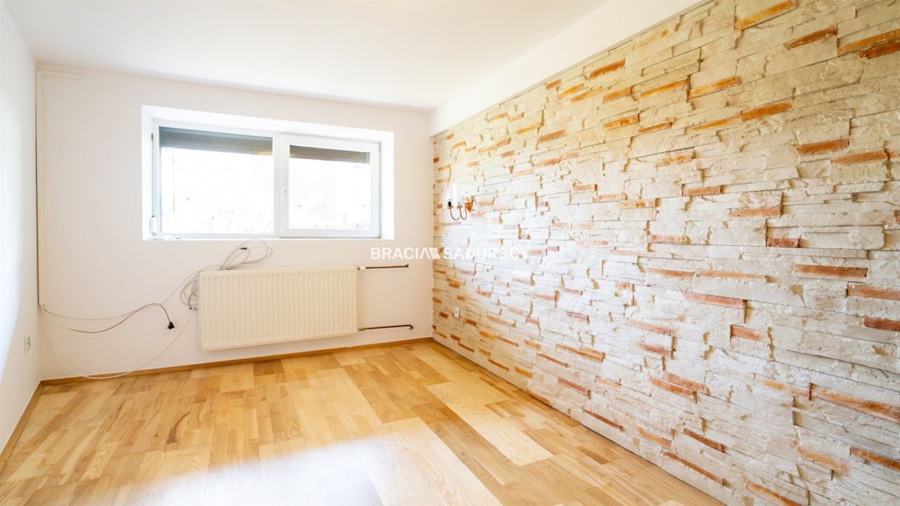 bliźniak, 6 pokoi Kokotów. Zdjęcie 9