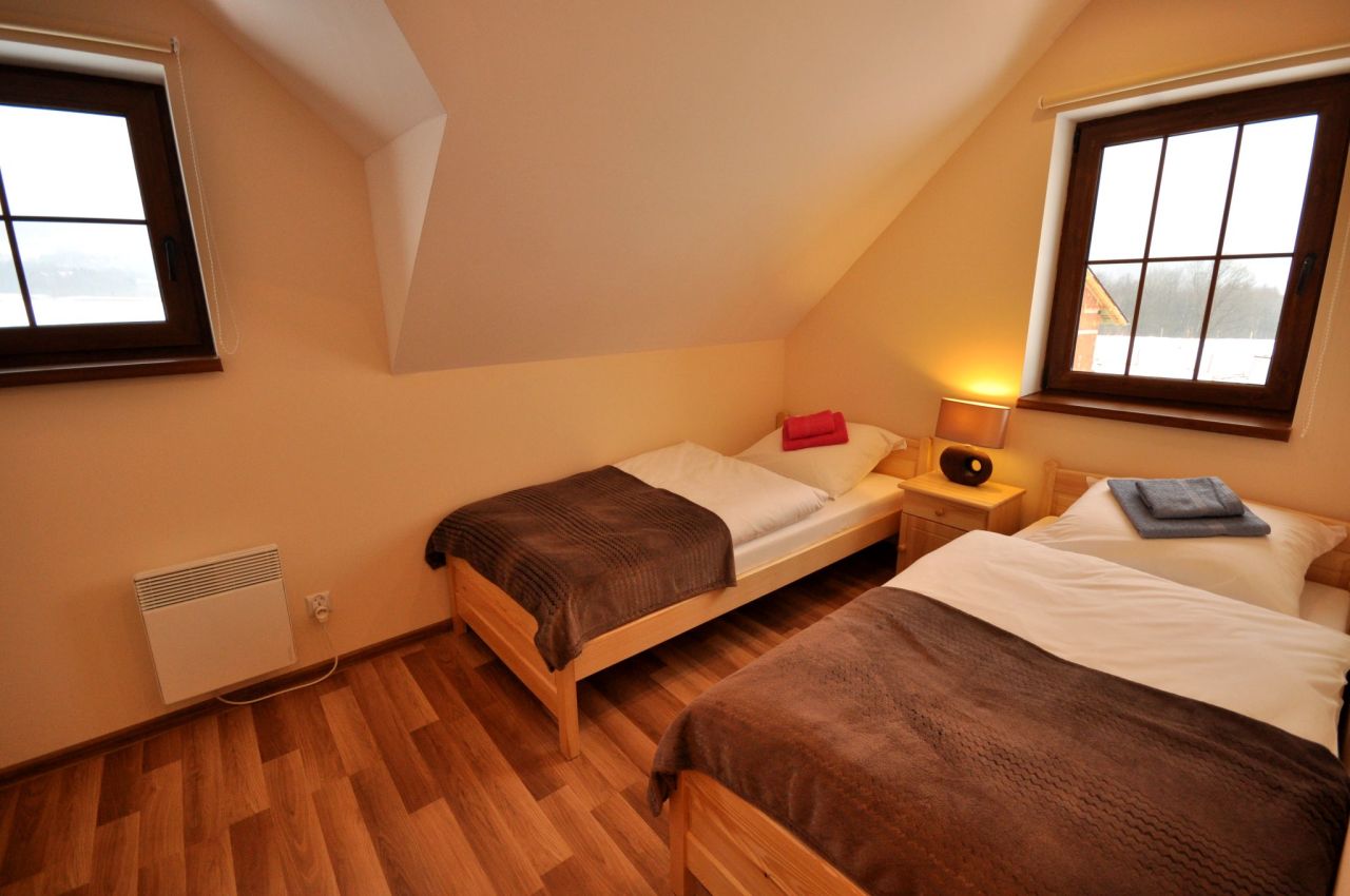 bliźniak, 16 pokoi Ściegny. Zdjęcie 8