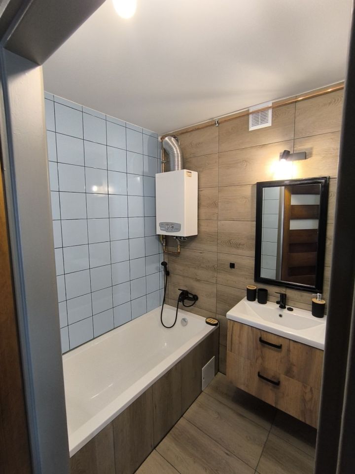 Mieszkanie 3-pokojowe Koźmin Wielkopolski. Zdjęcie 3