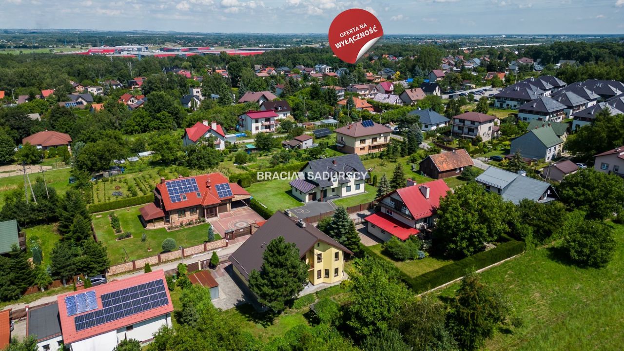 dom wolnostojący, 6 pokoi Śledziejowice, ul. Polna