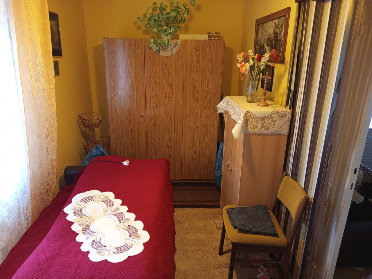 dom wolnostojący, 2 pokoje Trawniki. Zdjęcie 6