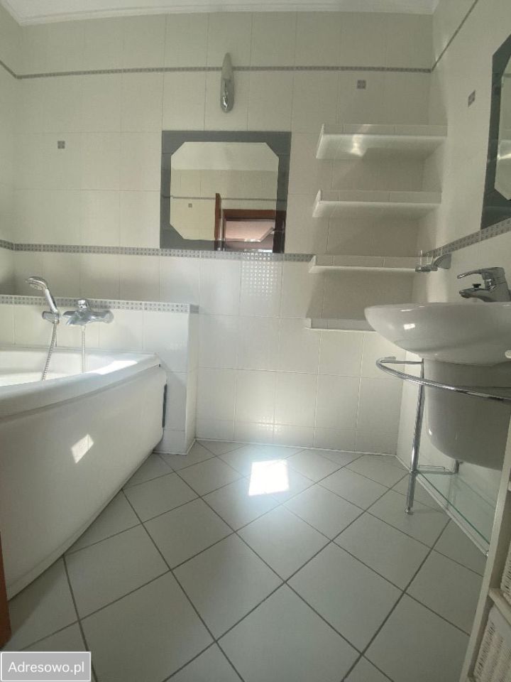 dom wolnostojący, 5 pokoi Rajec Poduchowny. Zdjęcie 8