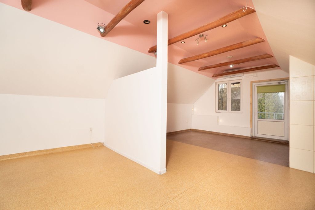 Biuro Jabłonica Polska. Zdjęcie 6