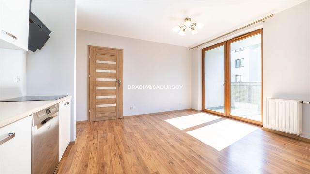 Mieszkanie 3-pokojowe Kraków, ul. Henryka i Karola Czeczów. Zdjęcie 5