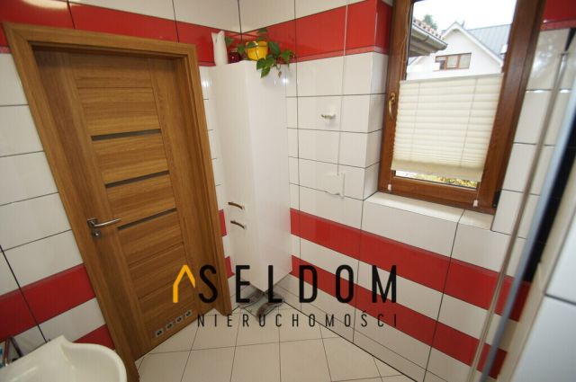 dom wolnostojący, 5 pokoi Mysłakowice. Zdjęcie 31