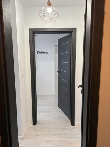 Mieszkanie 3-pokojowe Jelenia Góra Centrum. Zdjęcie 12
