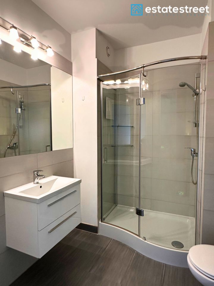 Mieszkanie 1-pokojowe Katowice Dąb, ul. Johna Baildona. Zdjęcie 9