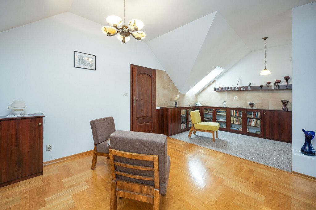 dom wolnostojący, 5 pokoi Krzywiec. Zdjęcie 13