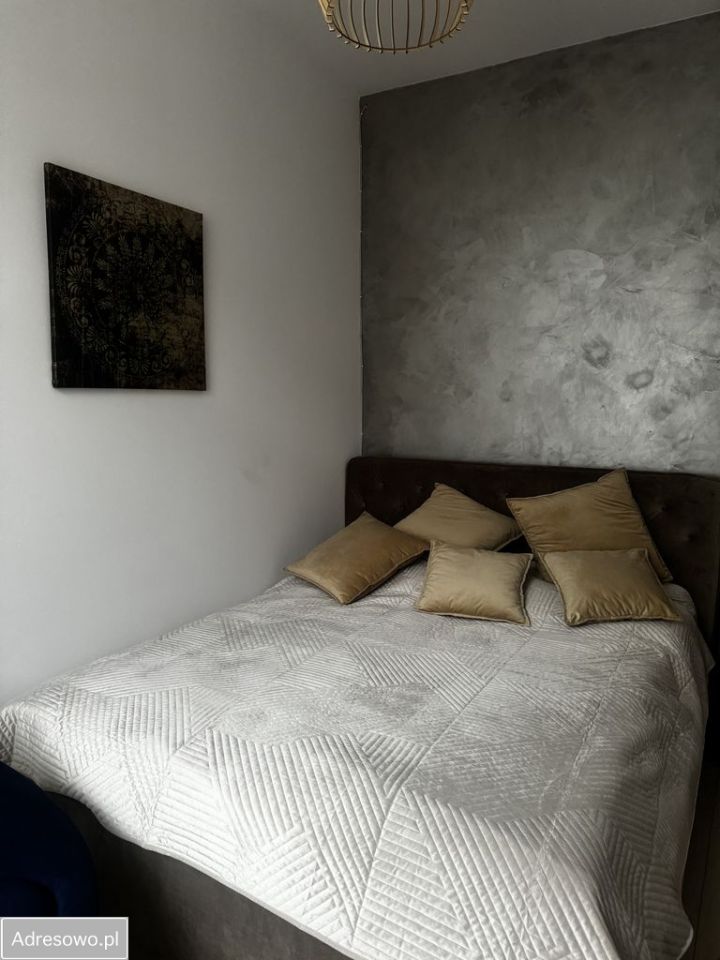 Mieszkanie 2-pokojowe Nowa Ruda, ul. marsz. Józefa Piłsudskiego. Zdjęcie 2