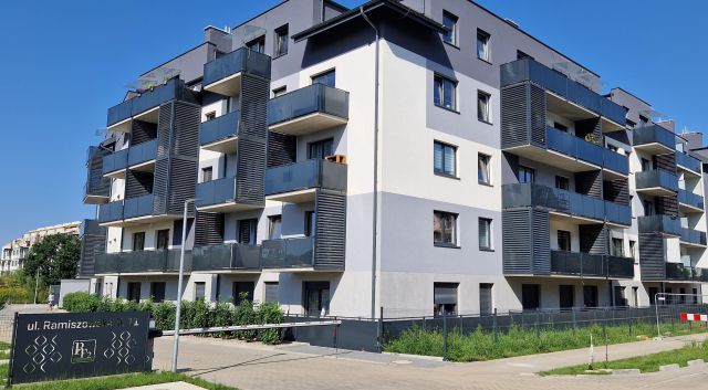 Mieszkanie 2-pokojowe Wrocław Psie Pole, ul. Ramiszowska. Zdjęcie 1