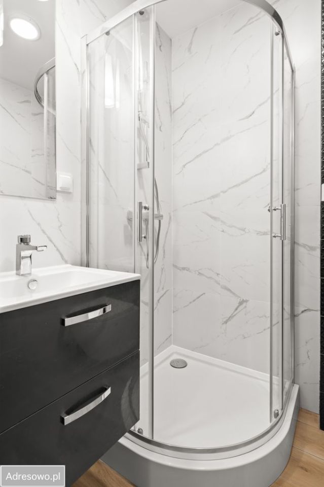 Mieszkanie 2-pokojowe Gliwice, ul. Stanisława Konarskiego. Zdjęcie 2