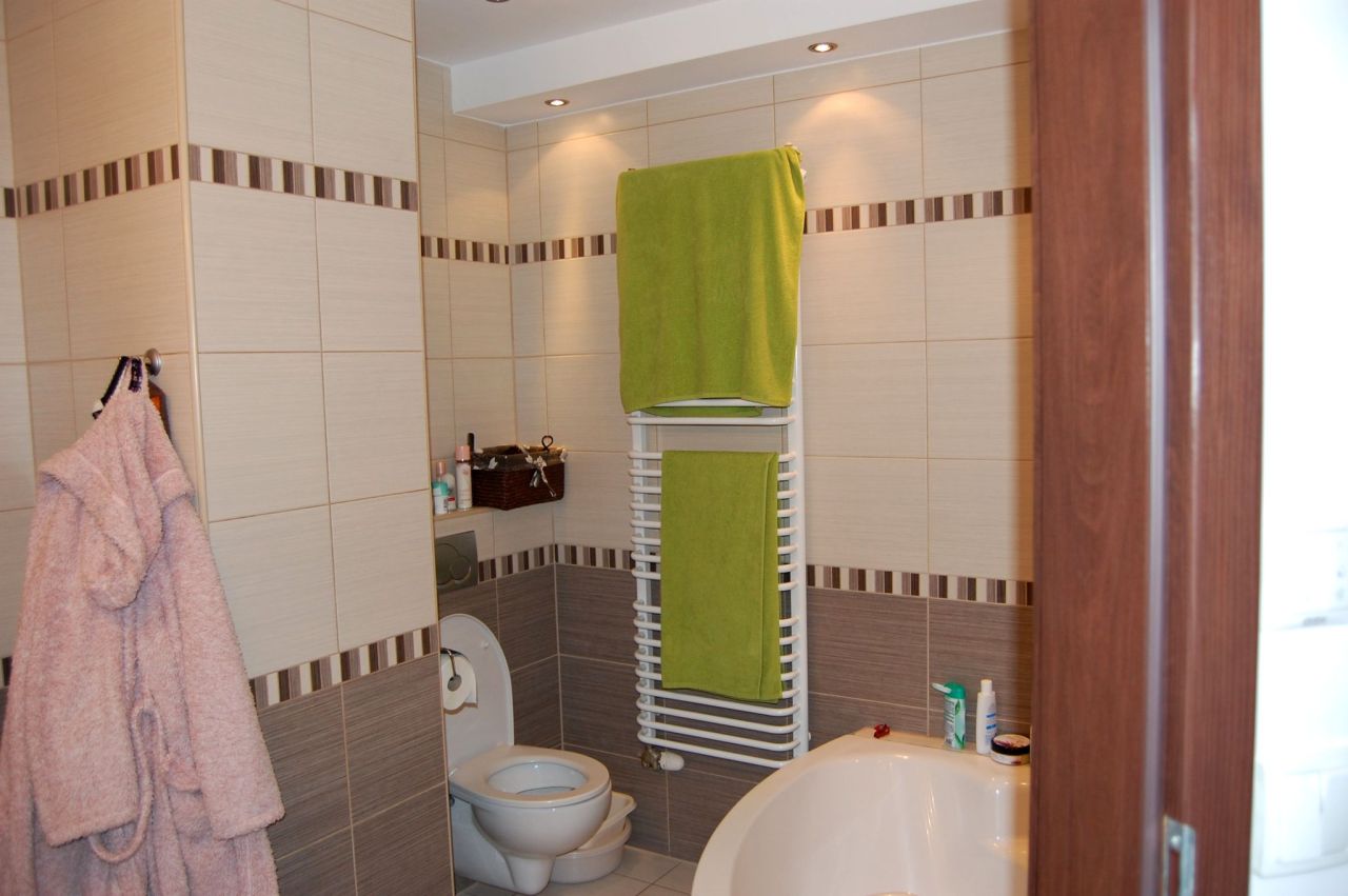 Mieszkanie 3-pokojowe Kraków Bieżanów, ul. Mała Góra. Zdjęcie 3