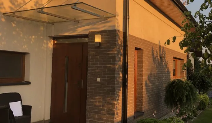 dom wolnostojący, 5 pokoi Zaścianki, ul. Bałtycka