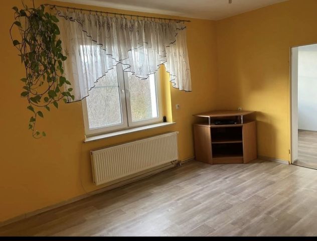 Mieszkanie 2-pokojowe Krapkowice Otmęt, ul. Wiejska. Zdjęcie 1