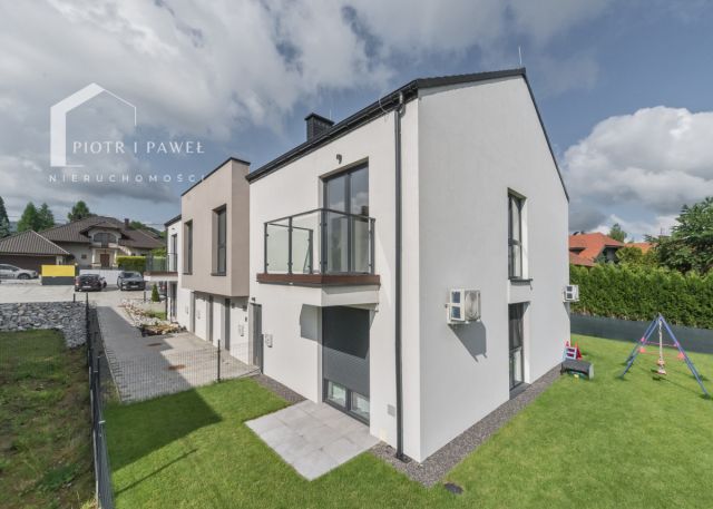 Mieszkanie 4-pokojowe Bielsko-Biała, ul. Kowalska. Zdjęcie 1