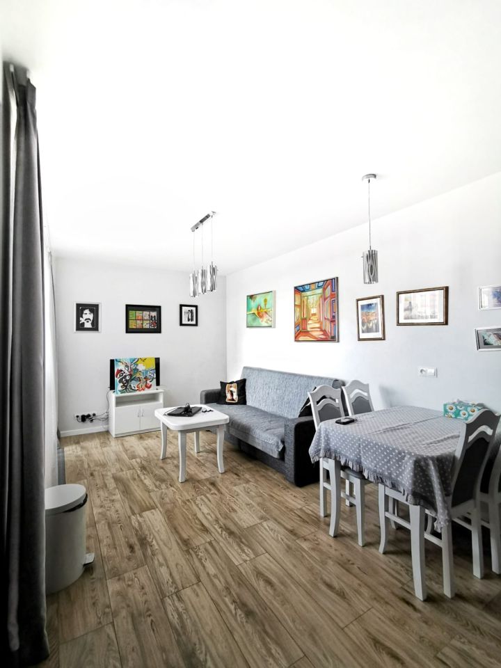 Mieszkanie 3-pokojowe Kraków Stare Miasto, ul. św. Wawrzyńca. Zdjęcie 2