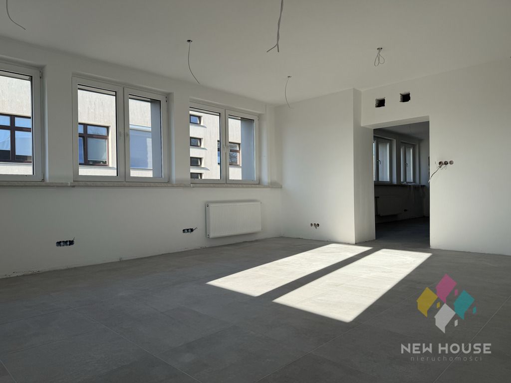 Biuro Olsztyn Podgrodzie, al. Aleja Obrońców Tobruku. Zdjęcie 3