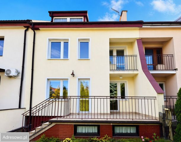 dom szeregowy, 5 pokoi Płock, al. Jana Pawła II. Zdjęcie 1