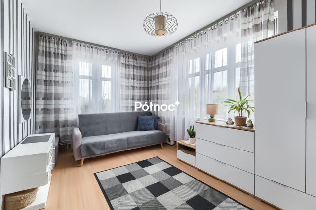 Mieszkanie 3-pokojowe Bytom, pl. Powstańców Śląskich. Zdjęcie 5